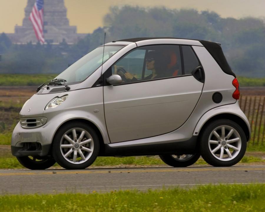 Smart City Cabrio 2000 года  (фото 1 из 16)
